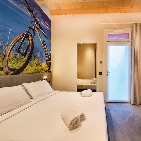 Italianflat - Verona's River, Free Parking For Car & Bike, Nature, Relax Affittacamere