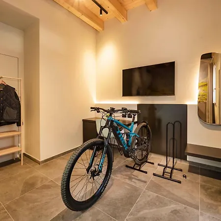 Affittacamere Italianflat - Verona's River, Free Parking For Car & Bike, Nature, Relax Verona