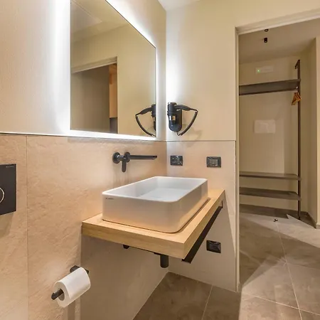 Italianflat - Verona's River, Free Parking For Car & Bike, Nature, Relax Affittacamere *