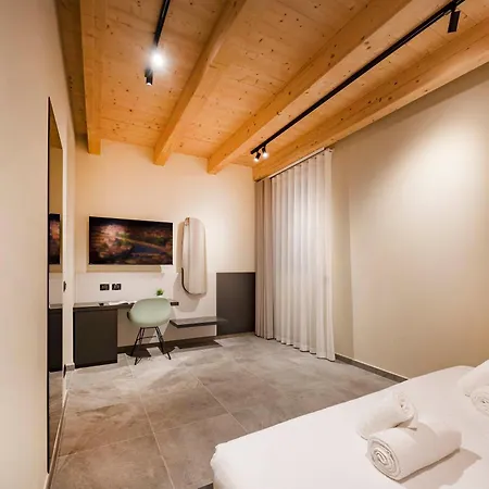 Italianflat - Verona's River, Free Parking For Car & Bike, Nature, Relax Affittacamere Verona