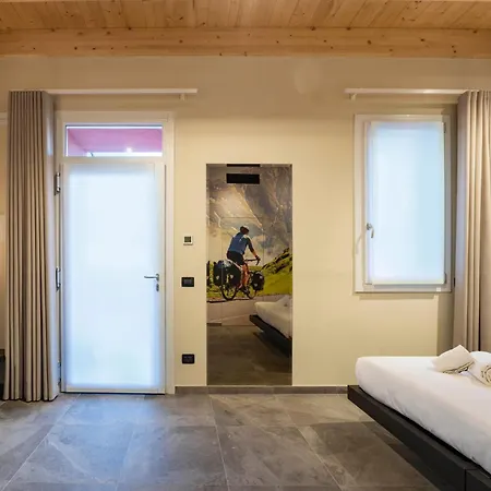 Italianflat - Verona's River, Free Parking For Car & Bike, Nature, Relax Affittacamere