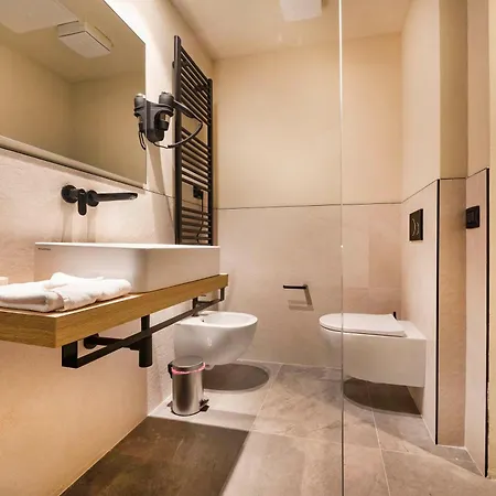 Italianflat - Verona's River, Free Parking For Car & Bike, Nature, Relax Affittacamere *