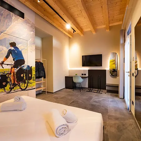 Italianflat - Verona's River, Free Parking For Car & Bike, Nature, Relax Affittacamere Verona